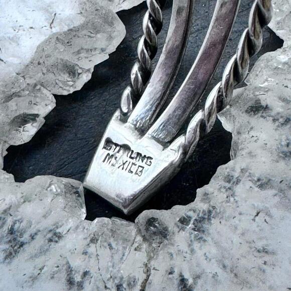 Vintage Mexican Sterling Silver Curved Tribal Mask Face Green Onyx Bracelet - Picture 7 of 10